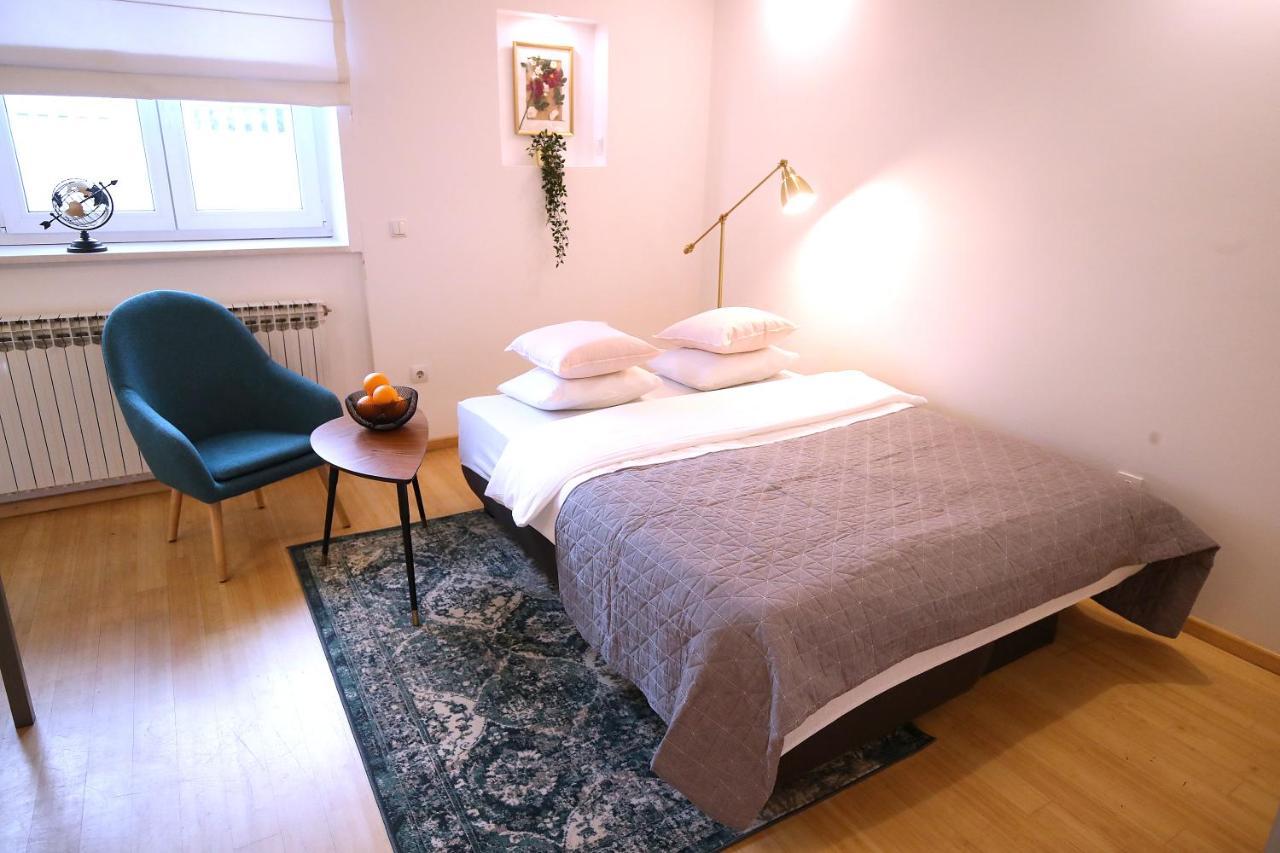 Ferienwohnung La Vie Est Belle Zagreb Exterior foto