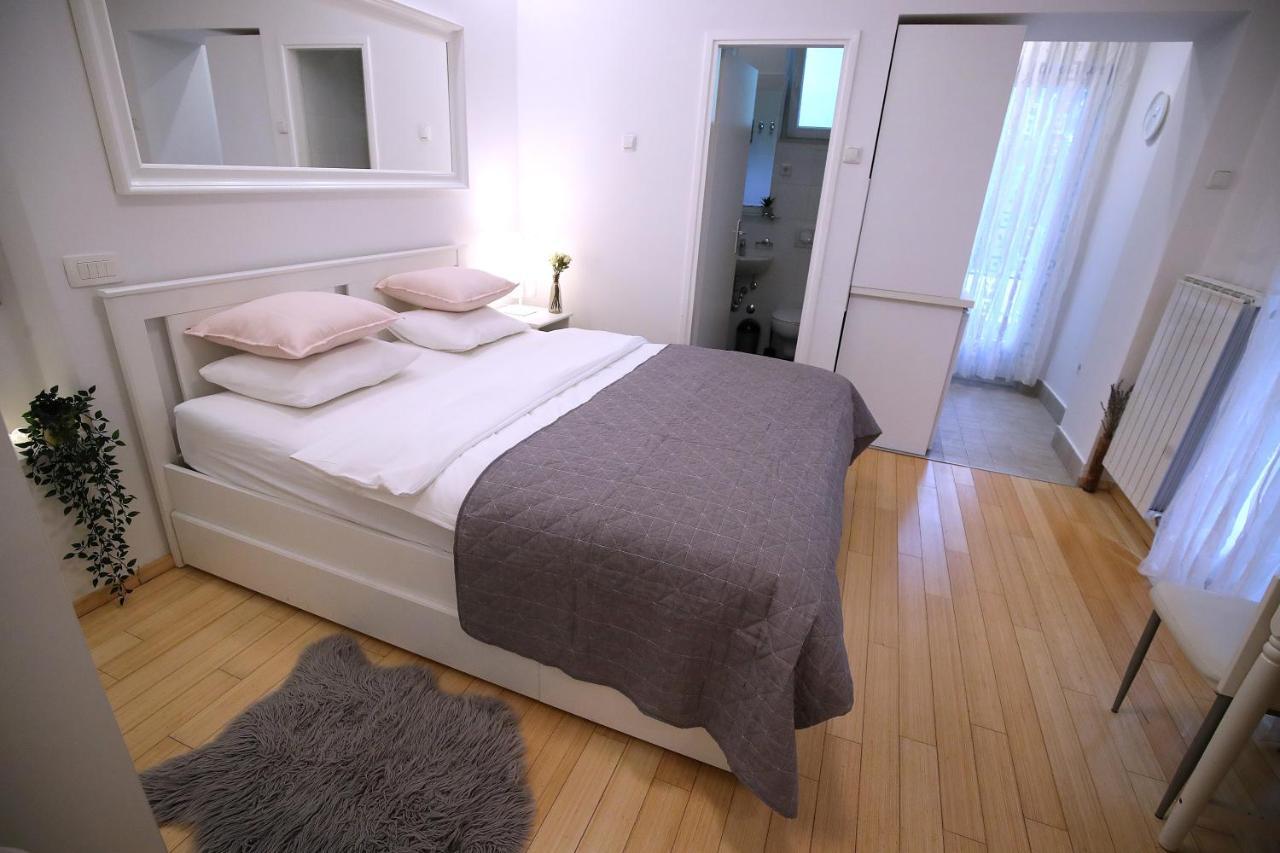 Ferienwohnung La Vie Est Belle Zagreb Exterior foto