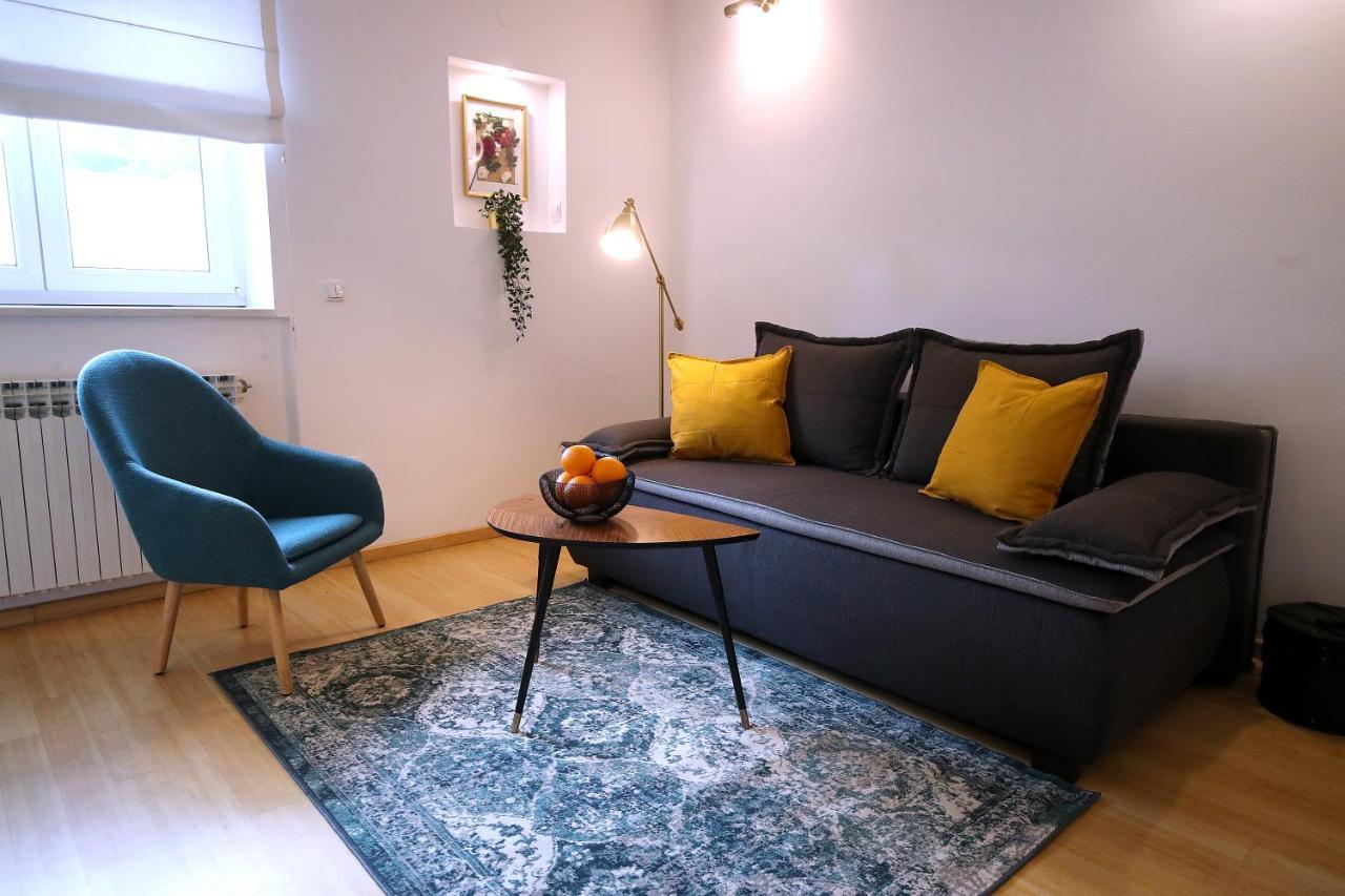 Ferienwohnung La Vie Est Belle Zagreb Exterior foto