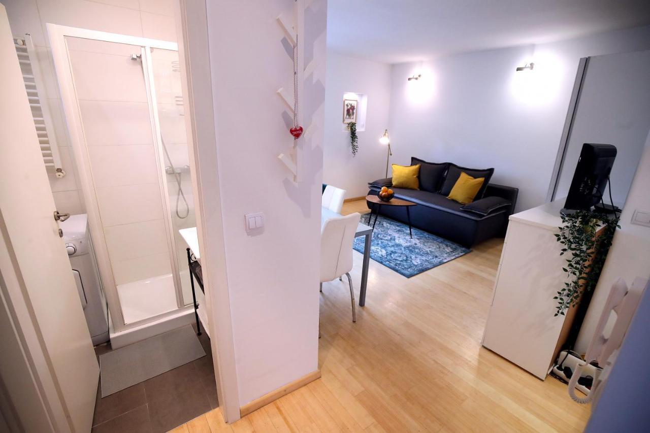 Ferienwohnung La Vie Est Belle Zagreb Exterior foto